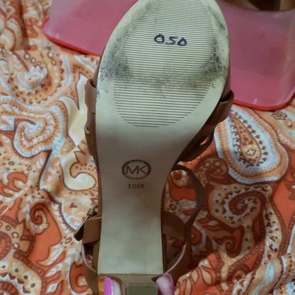 Shoes - Picture 8 of 8